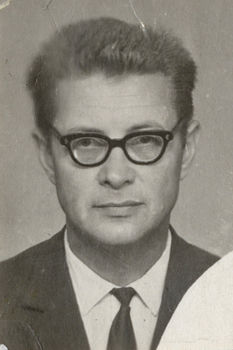 Селивестров Юрий Петрович (1929-2002), географ, геолог. Президент РГО (2000-2002).